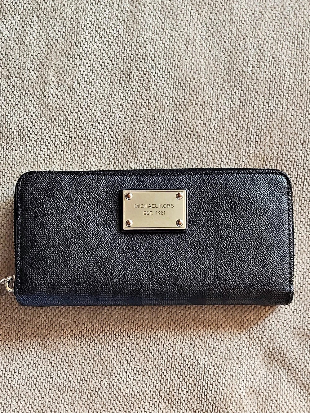 Michael Kors Est. 1981 Zip-Around Continental Wallet Black
